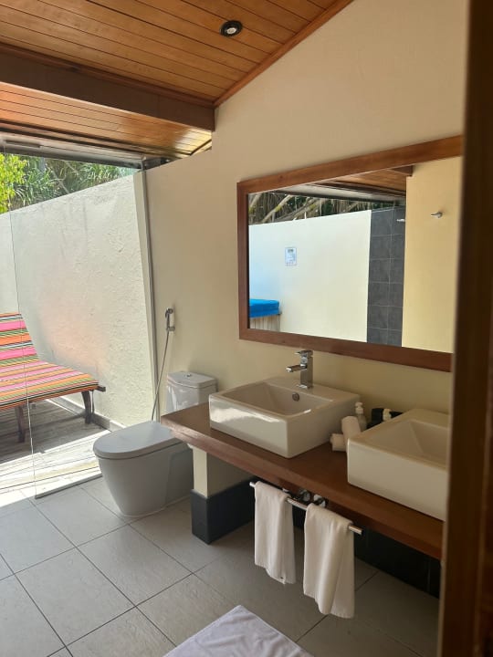 Zimmer Meeru Maldives Resort Island