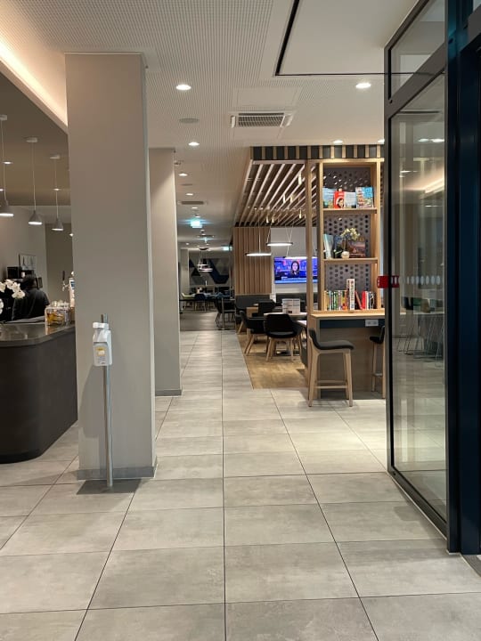 Lobby Holiday Inn Express - MUNICH NORTH, an IHG Hotel