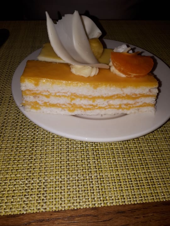 Gastro Acanthus Cennet Barut Collection