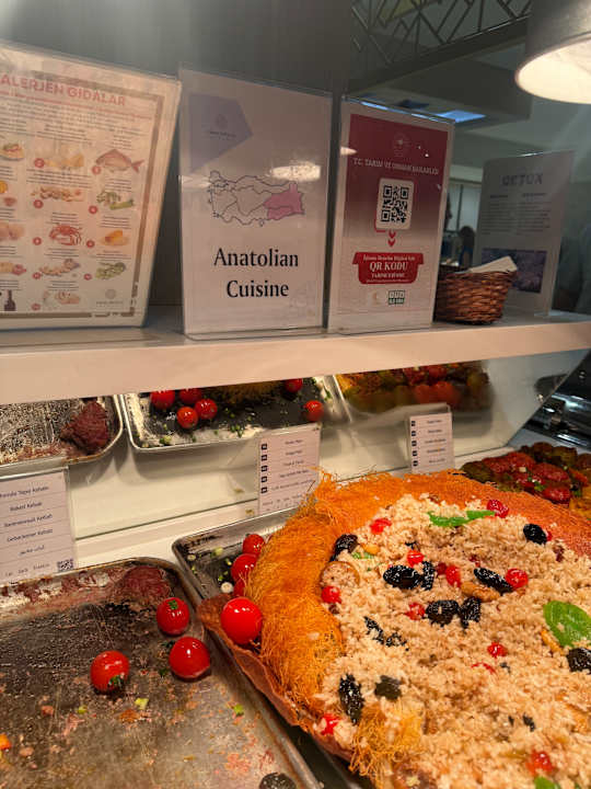 Gastro Emre Beach & Emre Hotel