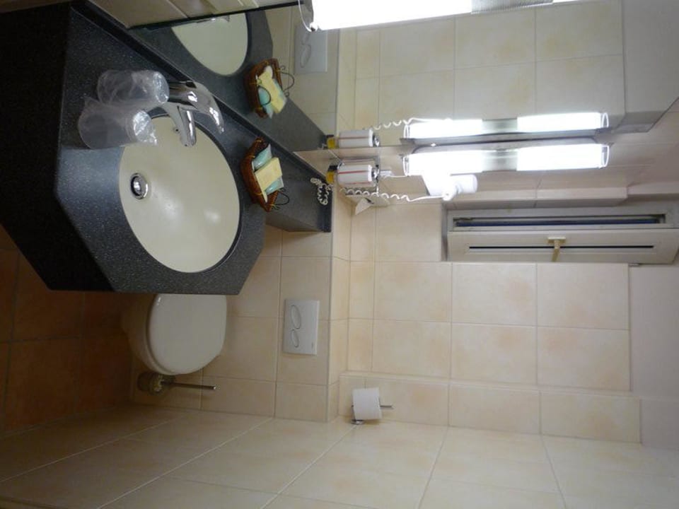 Badezimmer Hotel Lumen am Hauptbahnhof
