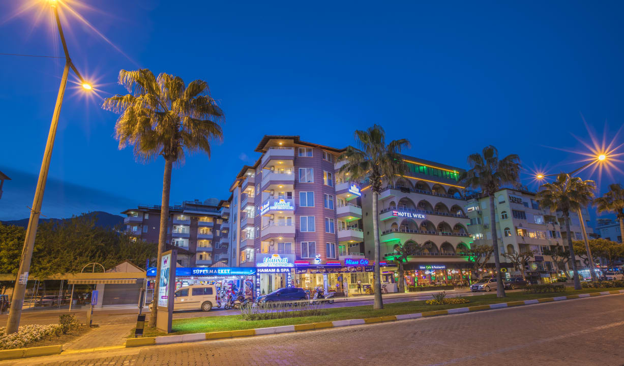 Außenansicht Hawaii Suite Beach Hotel