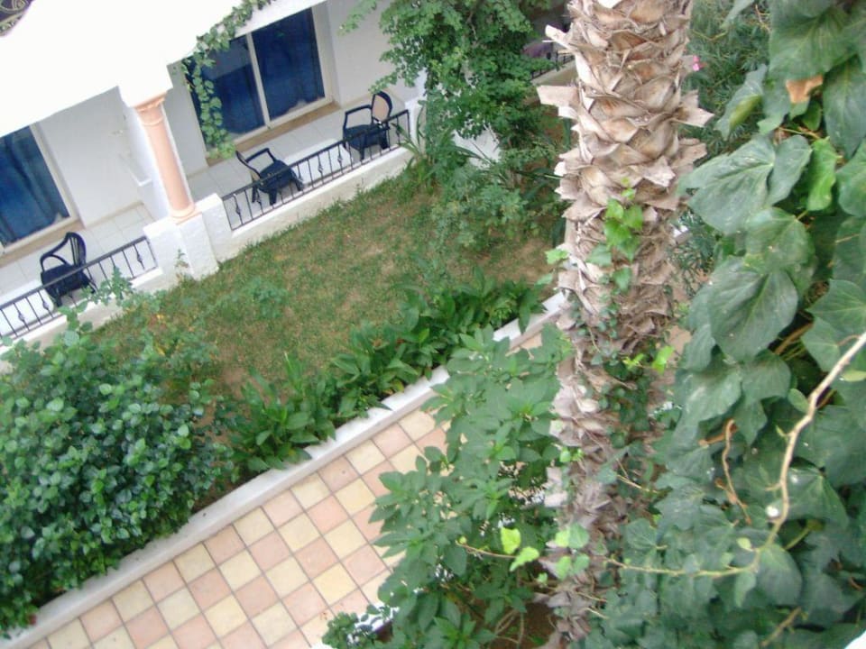 vom Balkon gesehen Hotel Nesrine