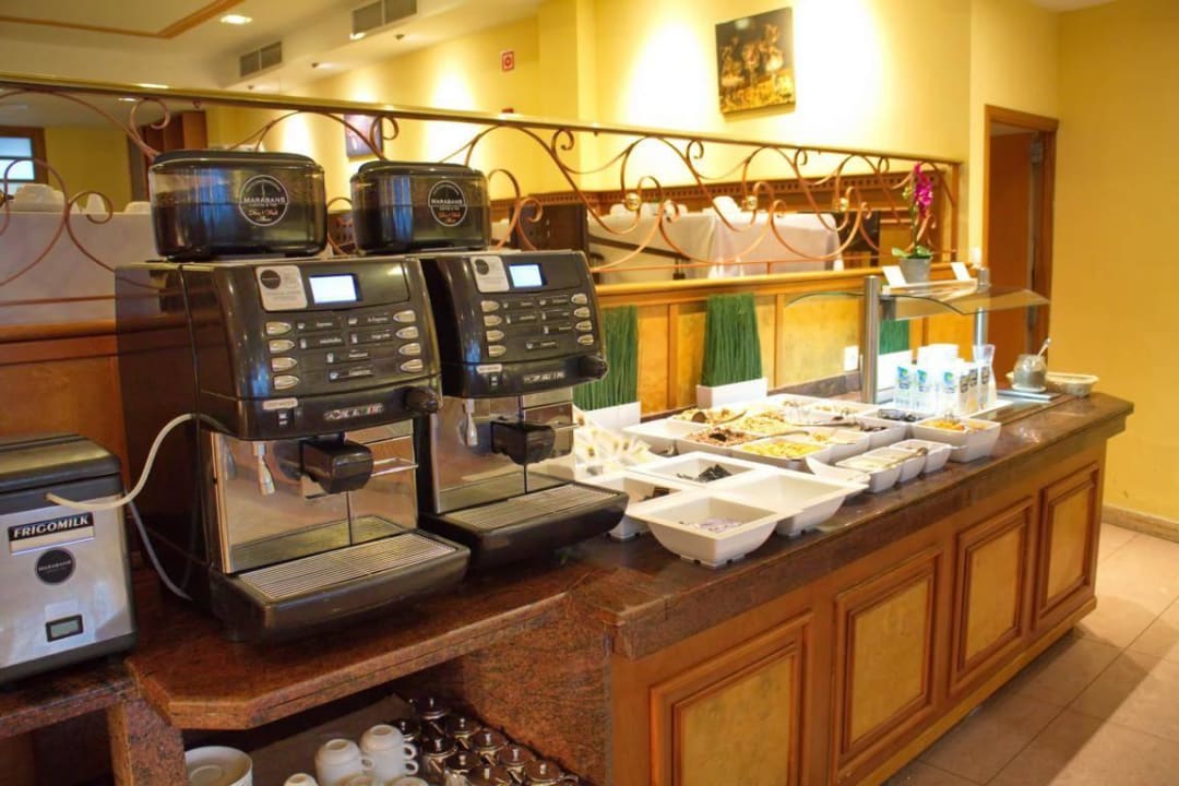 Kaffeeautomaten und Müslistation VIVA Golf - Adults only 18+