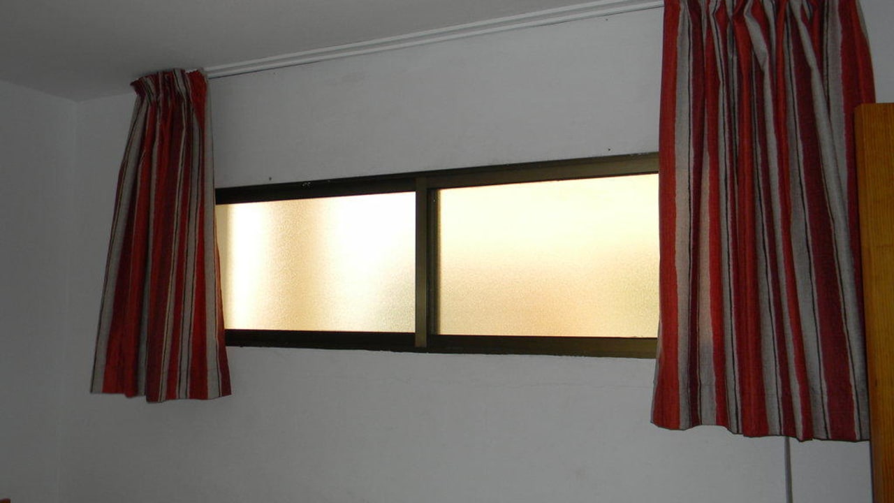 Schlafzimmerfenster FLOR los Almendros Apartamentos