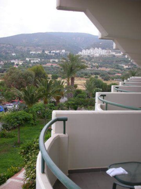 Suiten-Blick nach rechts Atrium Palace Thalasso Spa Resort & Villas