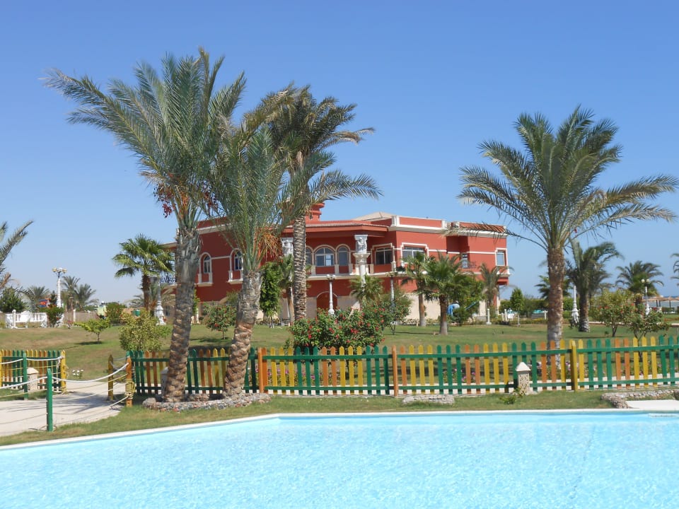 Blick von einem der Bungalows Hotel Titanic Palace