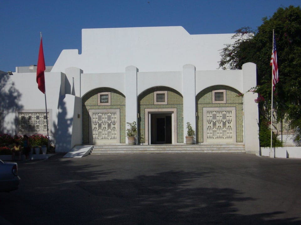 Haupteingang The Orangers Beach Resort and Bungalows