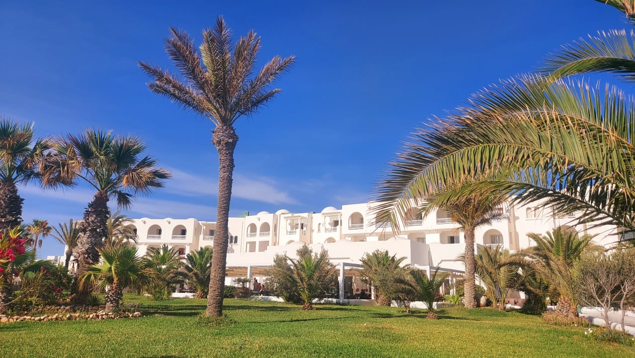 Gartenanlage Vincci Helios Beach