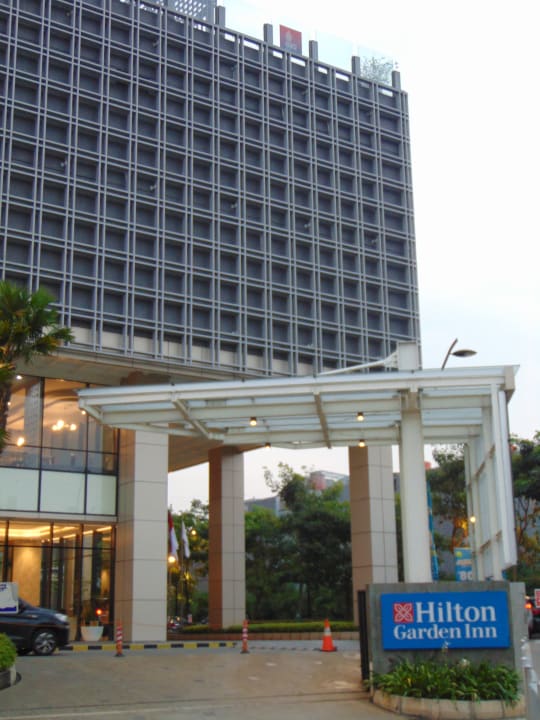 Außenansicht Hilton Garden Inn Jakarta Taman Palem