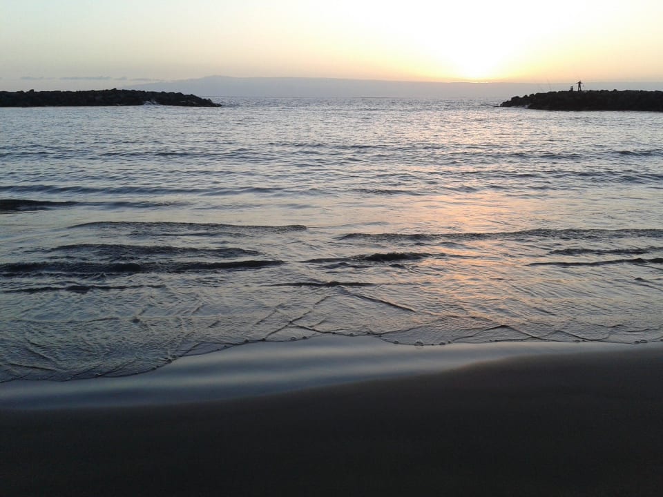 Sonnenuntergang in einer der Buchten Dreams Jardín Tropical