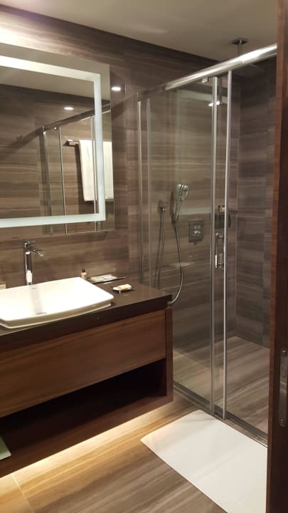Badezimmer gigantisch Sheraton Samsun Hotel