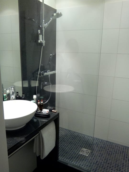 Zimmer Motel One Hamburg Airport