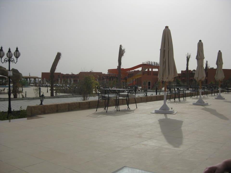 Schöne Poolanlage Three Corners Happy Life Beach Resort