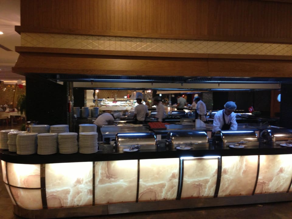 Frisch zubereitet - Live Cooking Kirman Belazur Resort & Spa