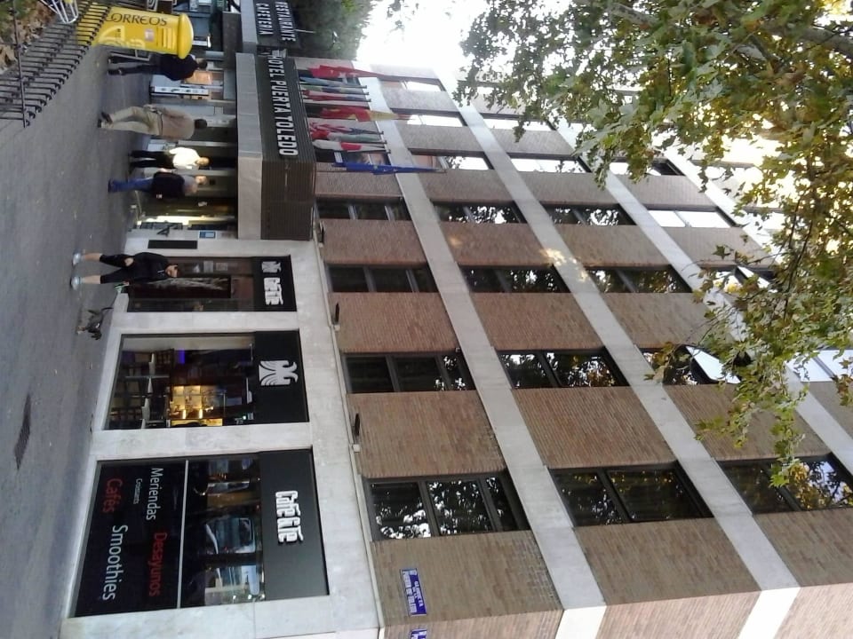 Główne wejście do hotelu Hotel Puerta de Toledo