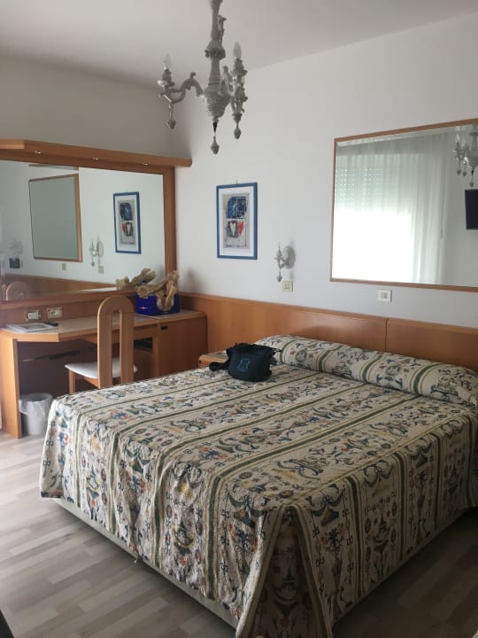 Zimmer Playa Grand Hotel