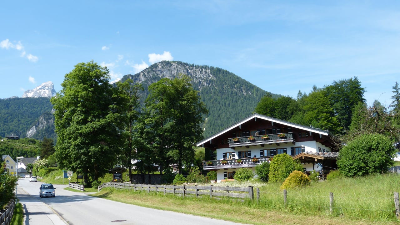 Haus Egglerlehen mit Grünstein und Watzfrau  Gästehaus und FeWo Egglerlehen