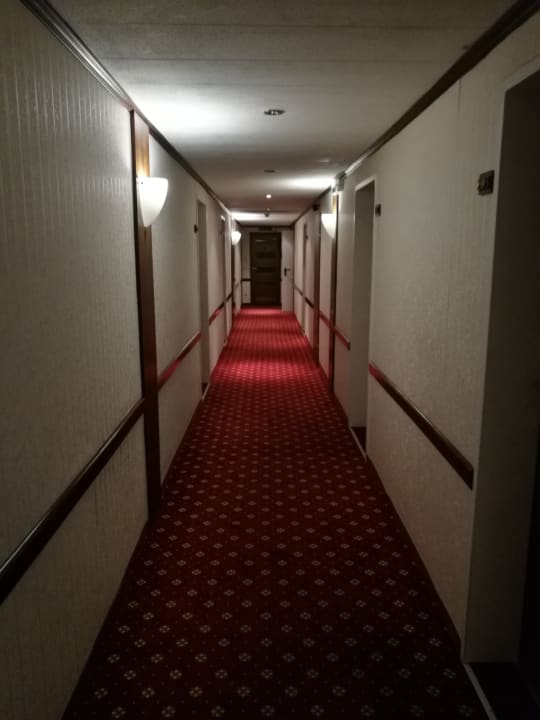 Lobby Hotel Attaché