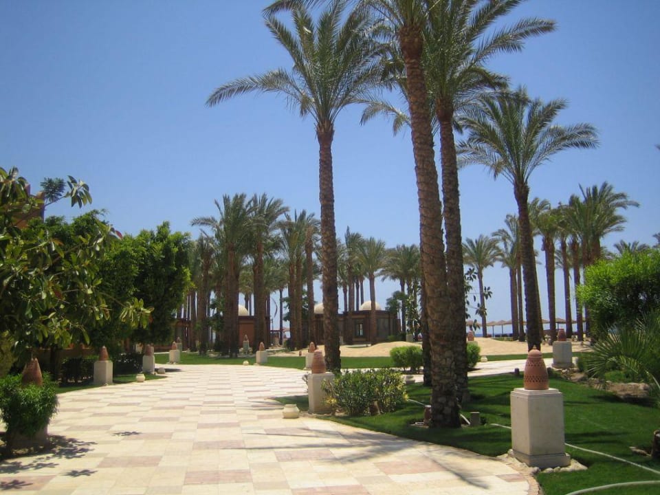 der Weg zum Strand Makadi Palace