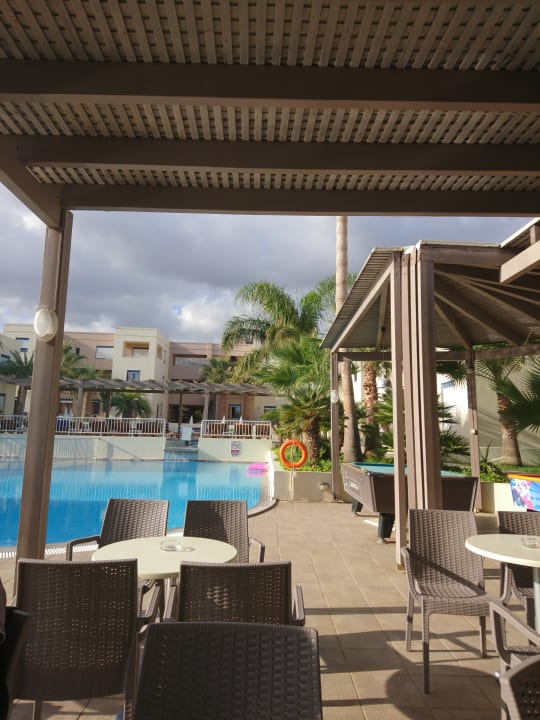 Pool Hotel Meropi