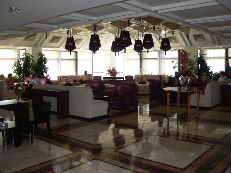 Lobby Side Star Elegance