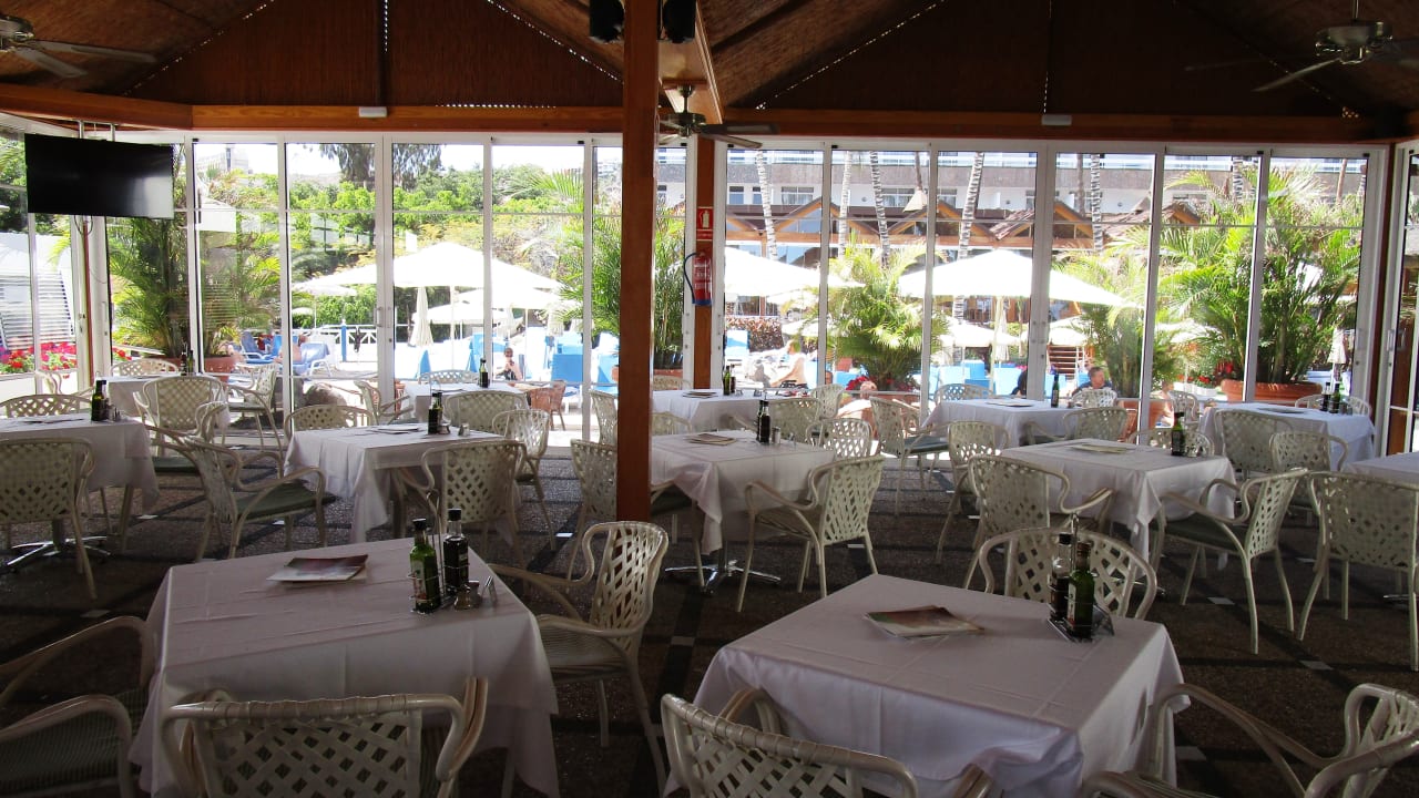 Pool-Innenrestaurant Bull Costa Canaria & Spa - Adults only