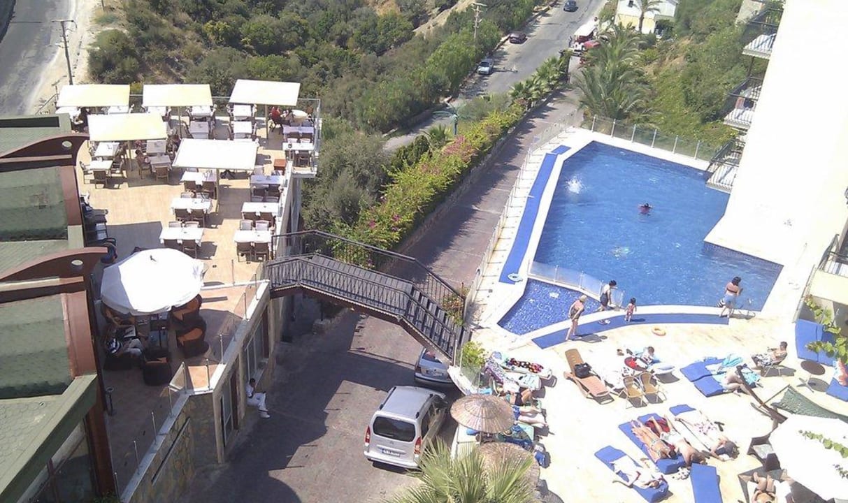 Widok z tarasu hotelowego Golden Age Hotel Crystal Bodrum