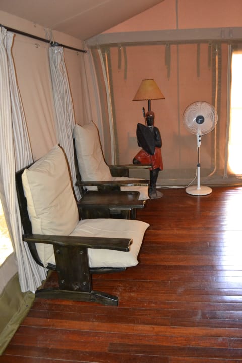 Innenansicht Ashnil Mara Camp