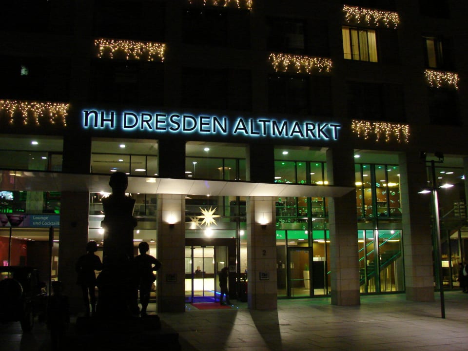 Außenansicht vom NH Hotel NH Collection Dresden Altmarkt