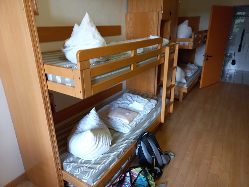 Zimmer Burg-Jugendherberge Altleiningen