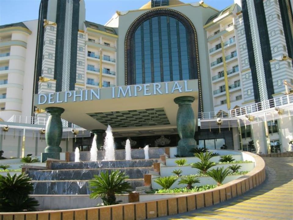 Entrance Hotel Delphin Imperial
