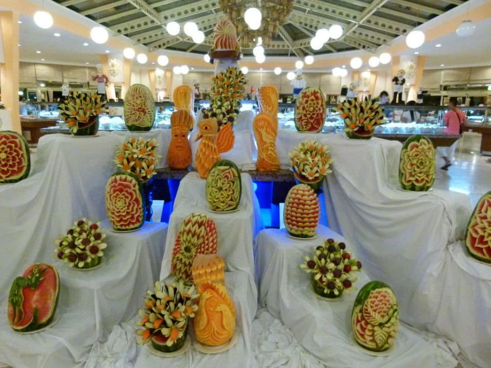 Im Hauptrestaurant schöne Figuren Crystal Paraiso Aqua Collection