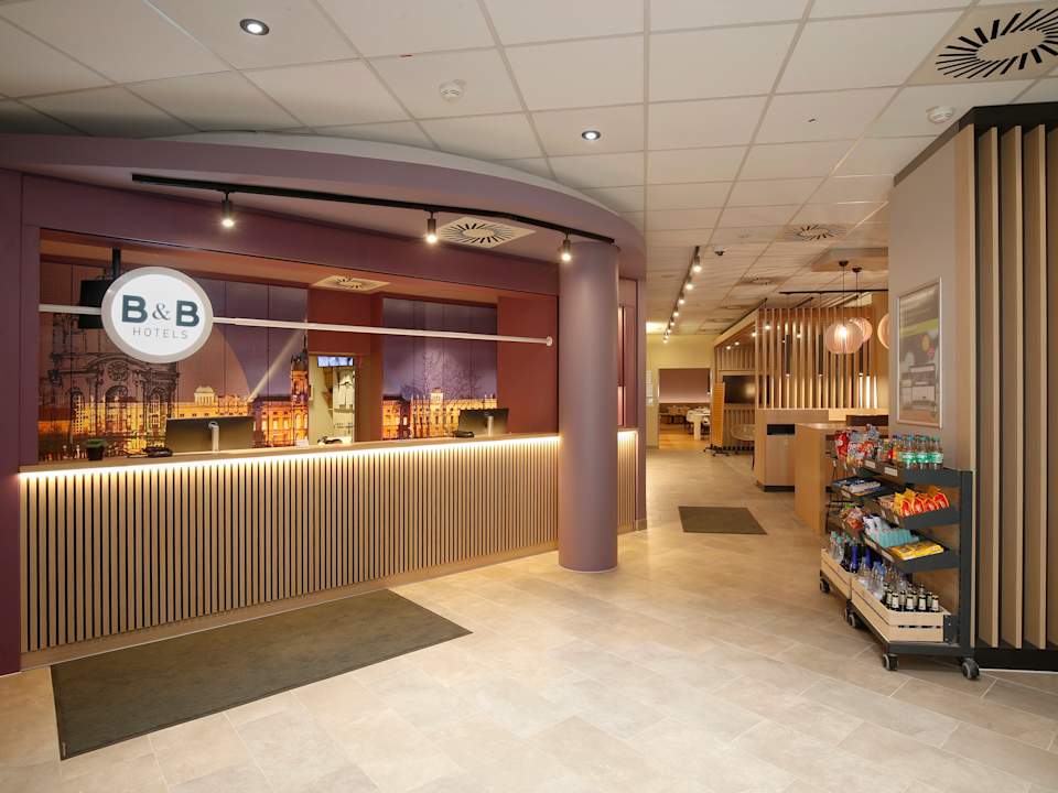 Lobby B&B Hotel Berlin City-West