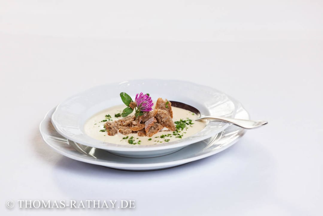 Bergkäsesuppe Genießer- & Wanderhotel Jägerhof