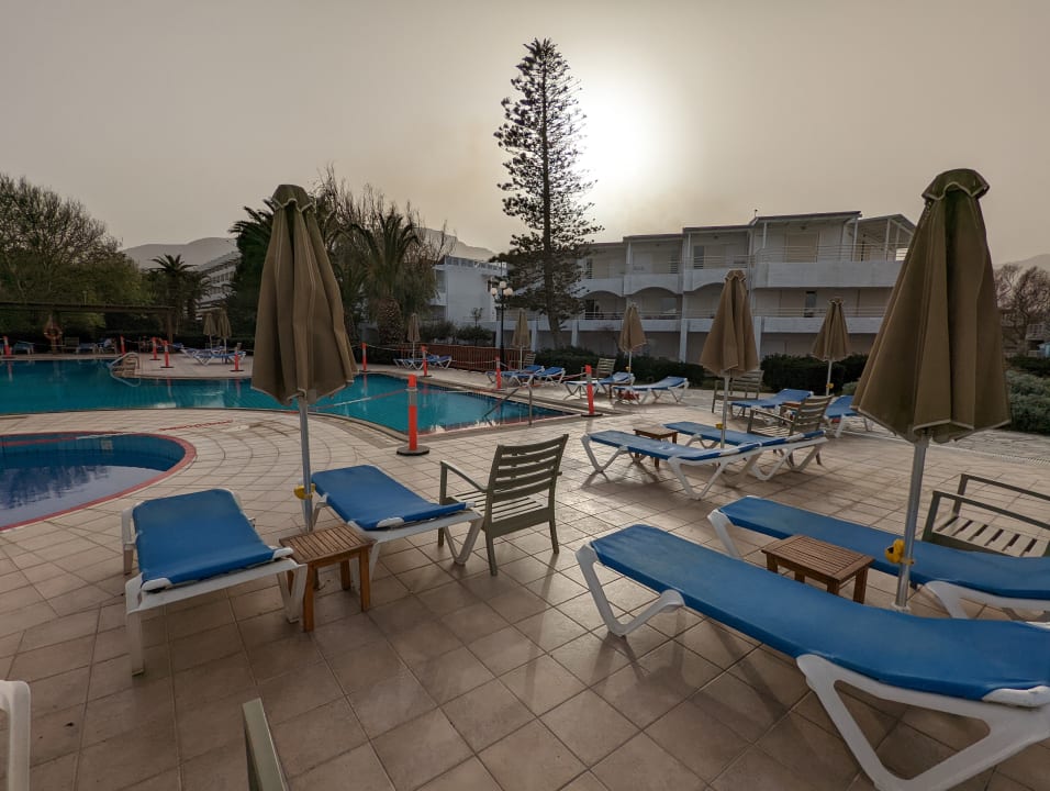 Pool Apollonia Beach Resort & Spa