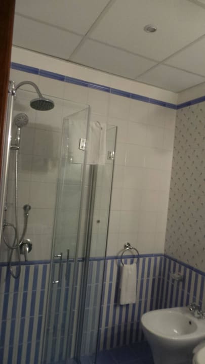 Dusche Hotel Camelia
