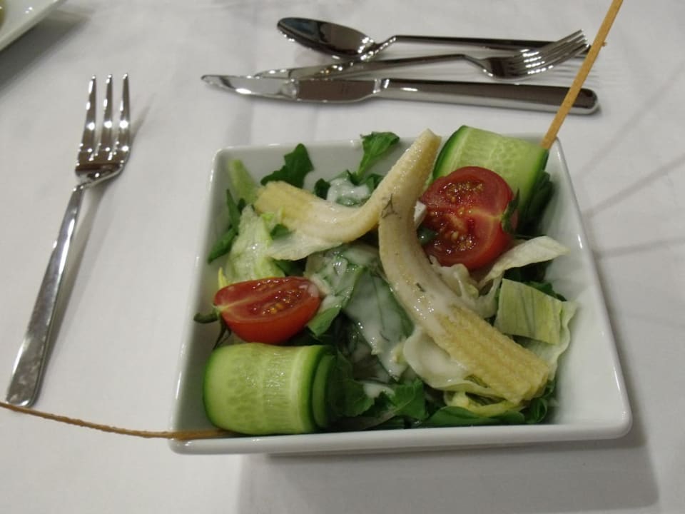 Fischrestaurant - Salatteller Royal Atlantis Beach Hotel