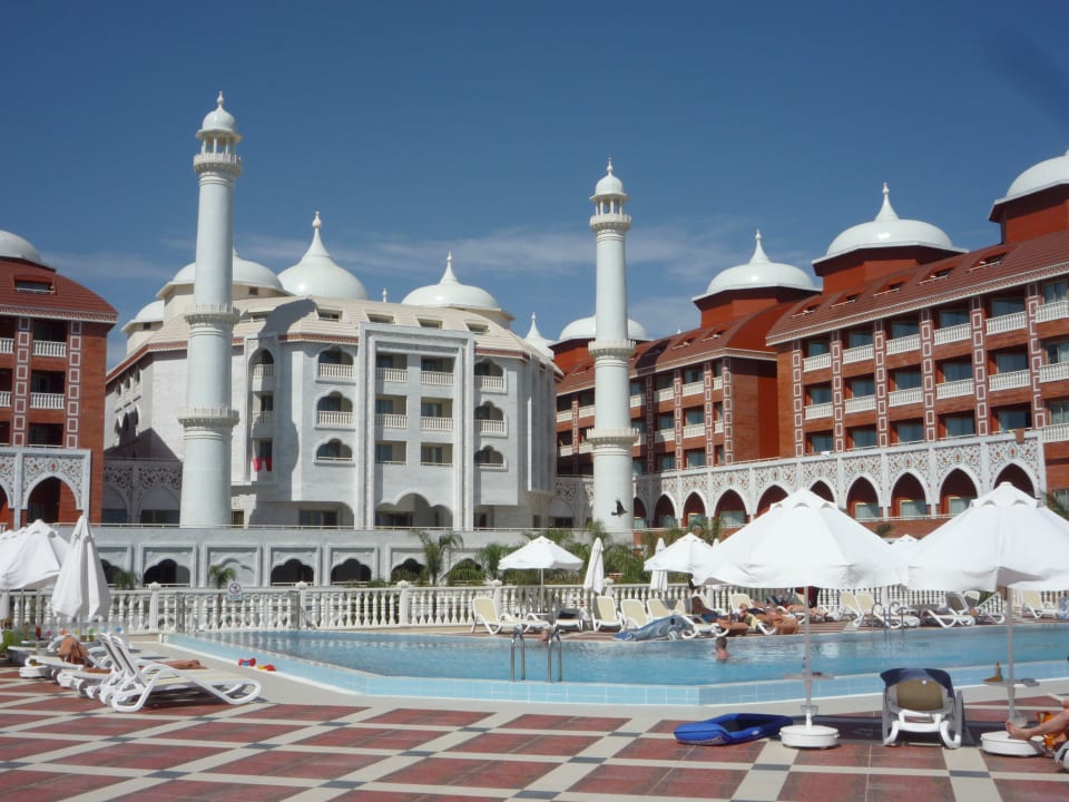 Außenansicht Royal Taj Mahal Hotel
