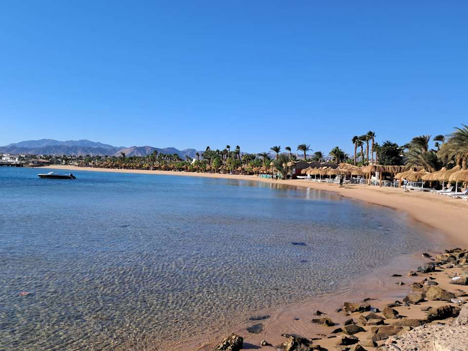 Strand Lotus Bay Beach Resort