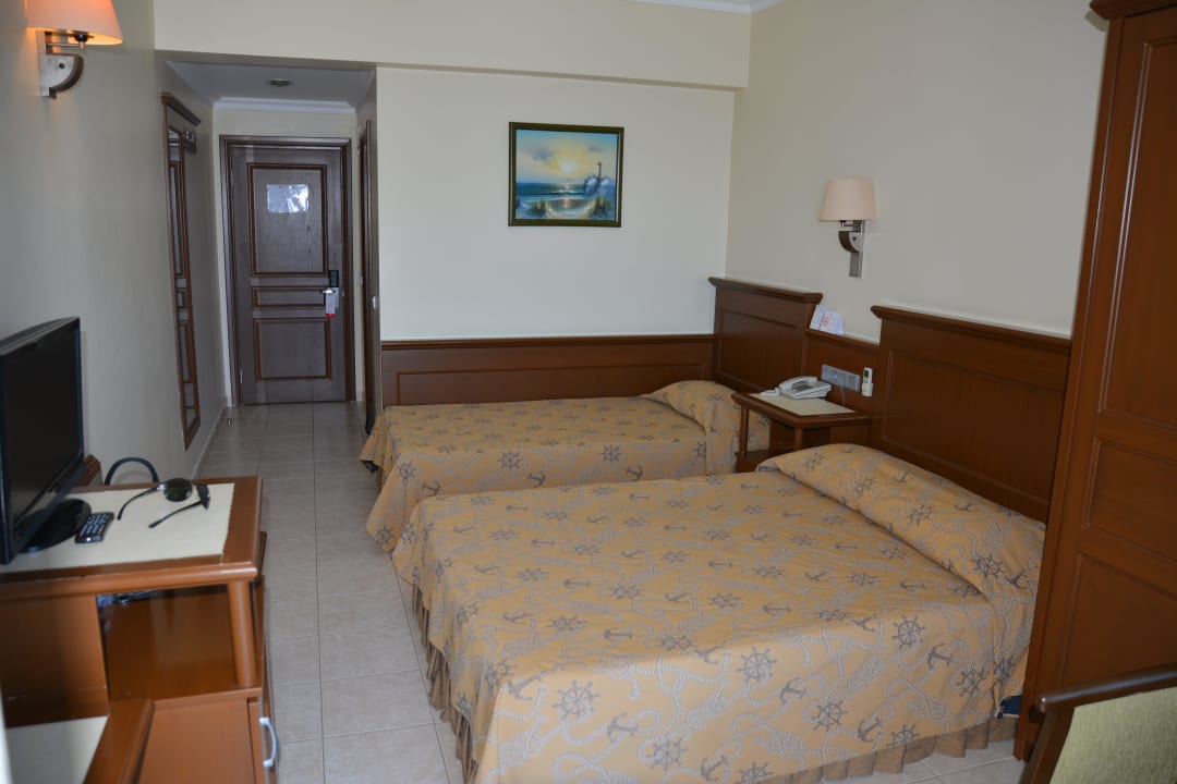 Zimmer Numa Port Hotel