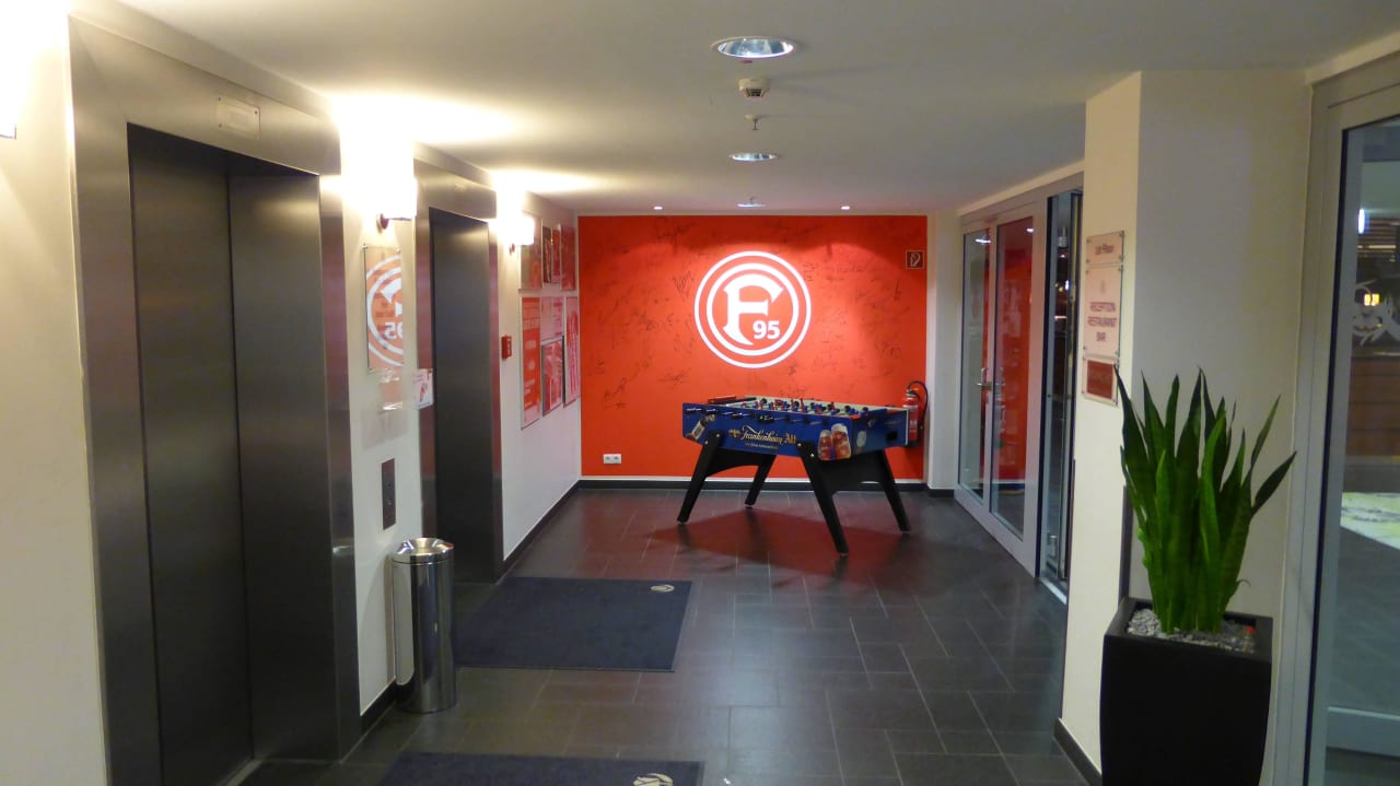 Aufzüge Hotel Tulip Inn Düsseldorf Arena