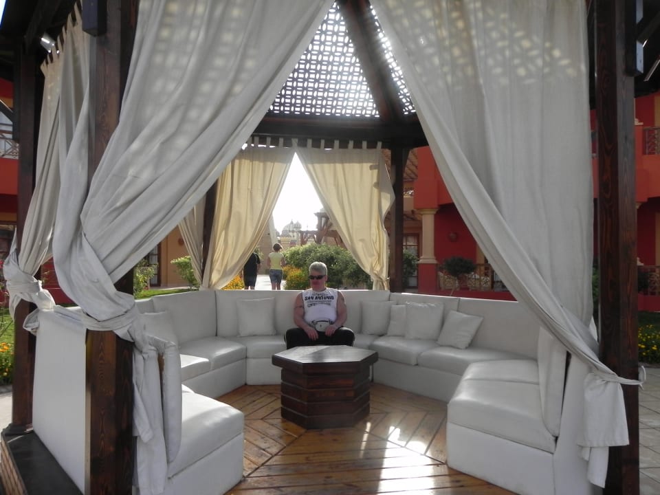 Gemülicher Poolbereich Pickalbatros Alf Leila Wa Leila Resort - Neverland Hurghada