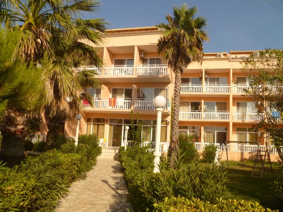 Nebengebäude,dort sehr ruhig Hotel Angela Beach