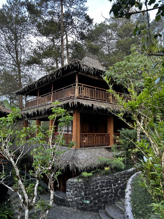 Gartenanlage Tira Vilagna Suites & Spa