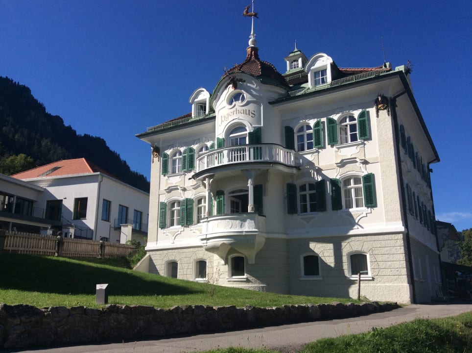 Außenansicht AMERON Neuschwanstein Alpsee Resort & Spa