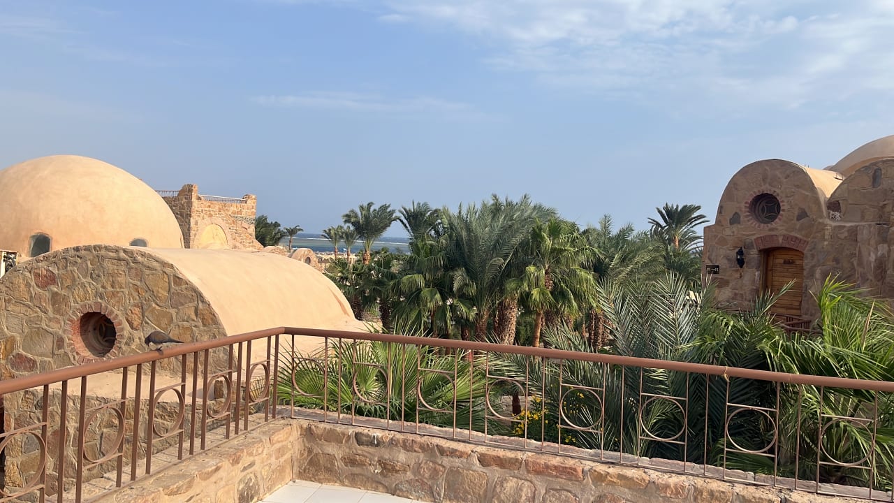 Ausblick Pensée Royal Garden Beach Resort