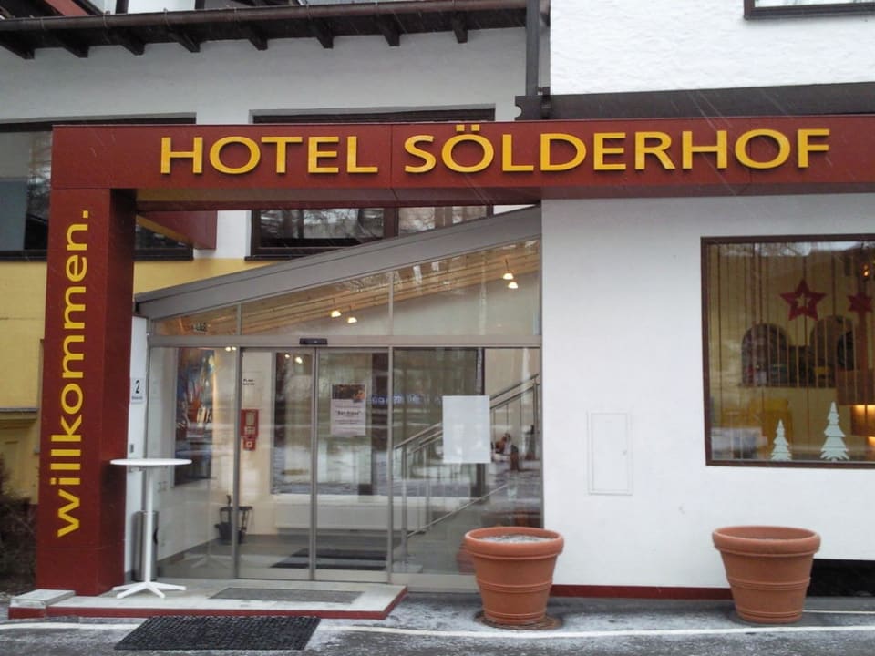 Eingangsfront Hotel Sölderhof