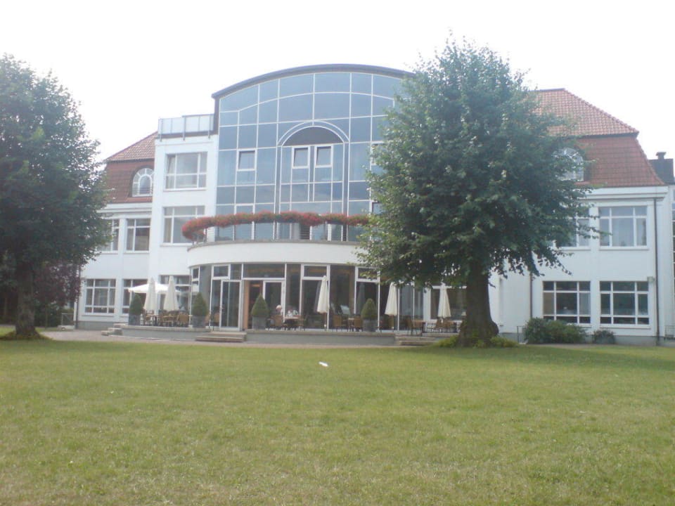Eingang zum Hotel Seehotel Großherzog von Mecklenburg