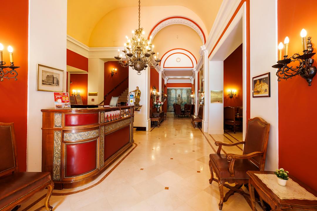 Lobby Hotel Regina